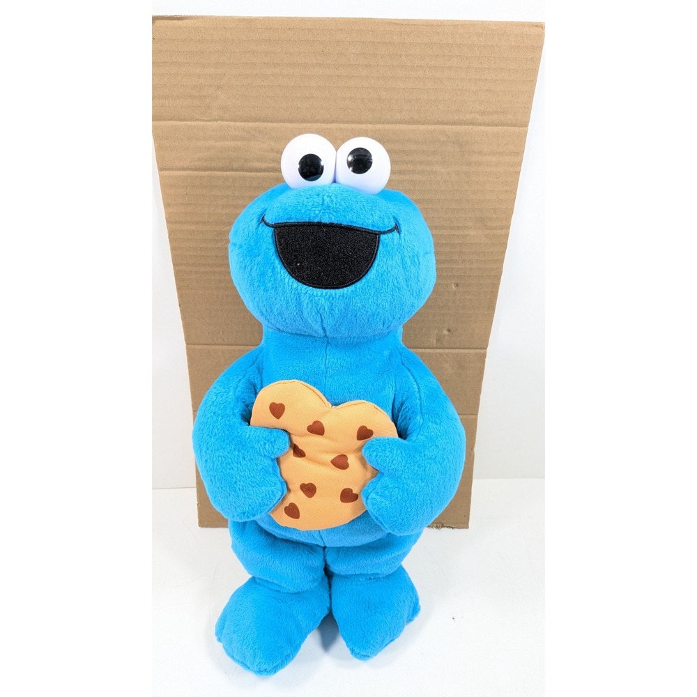 Sesame Street Cookie Monster Plush Holding Heart Cookie Just Play 34147 18 Inch
